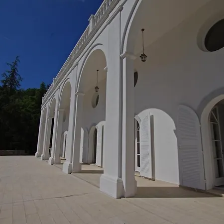 Villa Luxueuse Avec Piscine Et Vue Feerique Calme